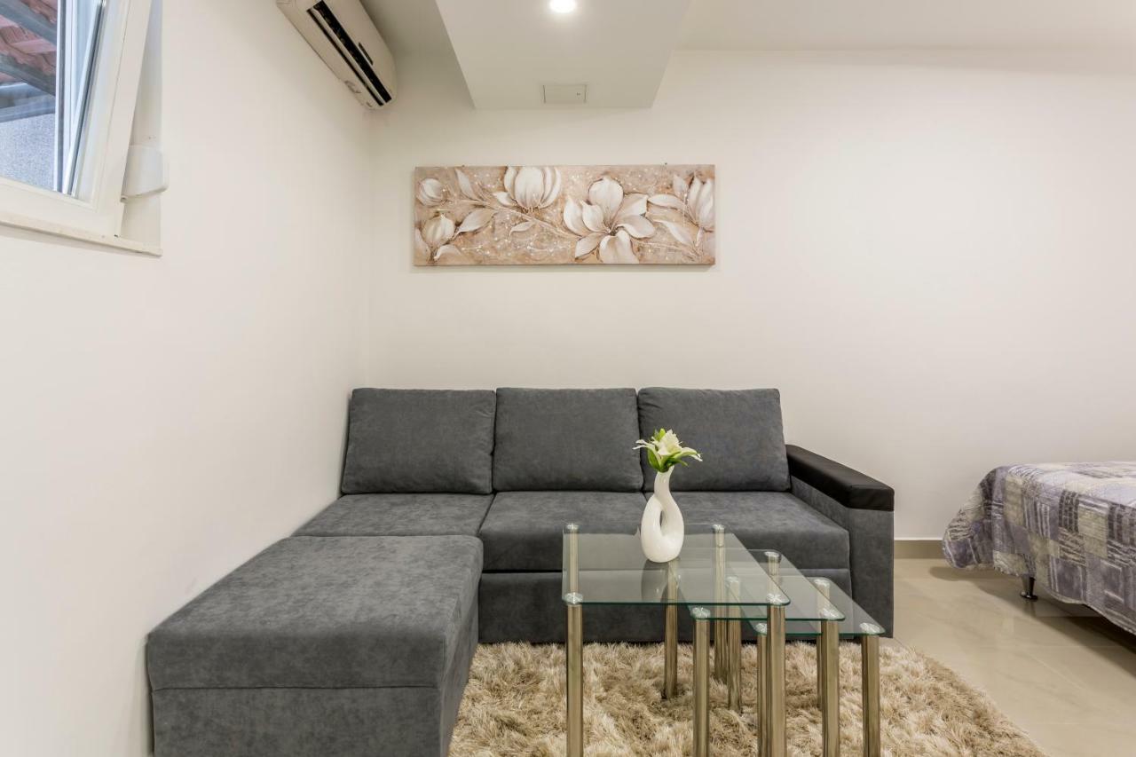 Studio Apartment Nikol Split Exterior foto